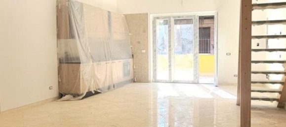 2 rooms Apartment in Rome, Italy No. 169552 2