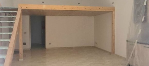 2 rooms Apartment in Rome, Italy No. 169552 5