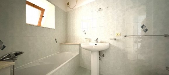 Вилла с 3 спальнями в Ното, Италия № 135663 25