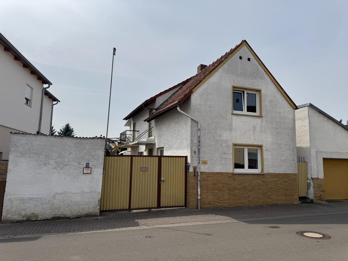 8غرفة منزل في Alzey-Worms, Germany رقم 272771