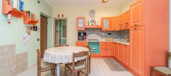 2 غرف نوم فيلا في Turin, Italy رقم 370314 14