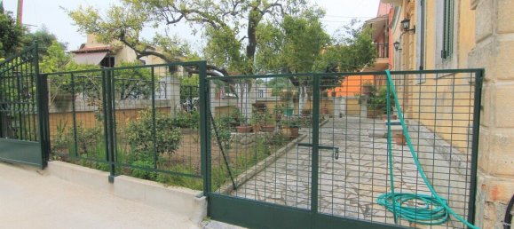 Коммерческая недвижимость 240м² в Керкира, Центральная Керкира и Диапонтии-Ниси, Керкира, Ионические острова, Пелопоннес, Западная Греция и Ионические острова, Греция № 3941 14