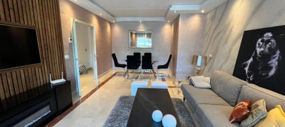 Apartamento de 3 dormitorios en Marbella, Spain No. 128388 17