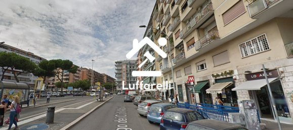 8-salle Appartement à Rome, Italy No. 200633 15