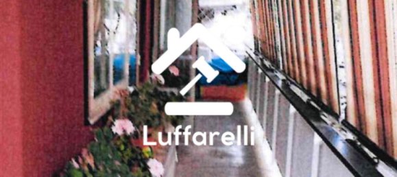 8-salle Appartement à Rome, Italy No. 200633 3