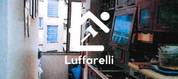 8-salle Appartement à Rome, Italy No. 200633 11