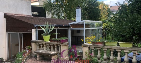 5 bedrooms House in Colombes, France No. 182563 4