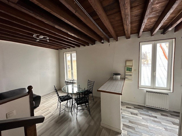 Gebäude in Amiens, France 150m², Nr. 72200