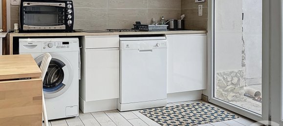 2 bedrooms House in Avignon, France No. 319383 3