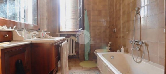 3 bedrooms Villa in Mantua, Italy No. 245891 15