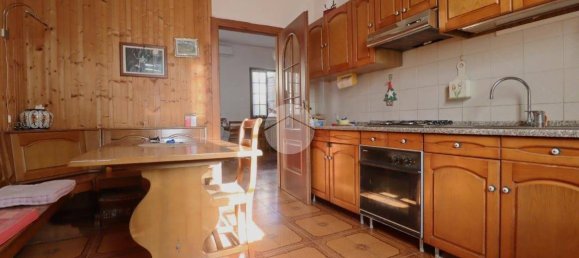 3 bedrooms Villa in Mantua, Italy No. 245891 5