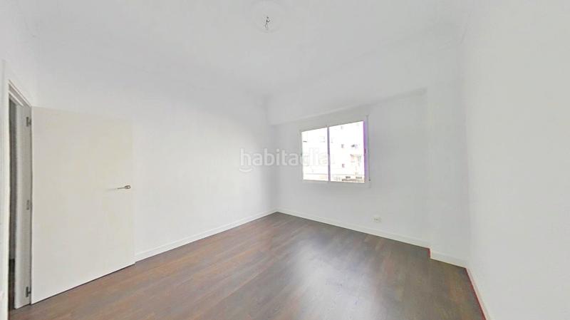 4 bedrooms Apartment in Valencia, Spain No. 262420