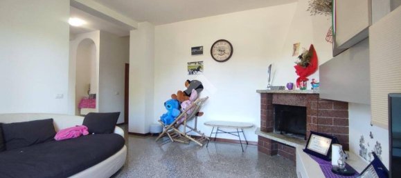 4 rooms Apartment in Perugia, Italy No. 304203 6