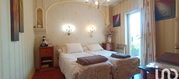 Casa de 5 dormitorios en Bonnard, France No. 348569 9