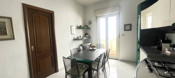 4 chambres Appartement à Sant'Agata li Battiati, Italy No. 166827 6