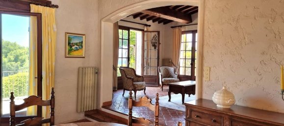 4 bedrooms Villa in Cavalaire-sur-Mer, France No. 101474 8