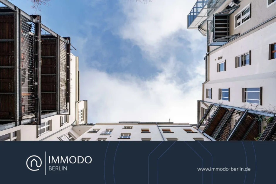 Квартира с 2 спальнями в Кройцберг, Германия № 21769