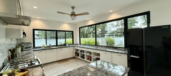 4 bedrooms Villa in Chiang Mai, Thailand No. 63993 2