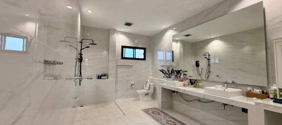 4 bedrooms Villa in Chiang Mai, Thailand No. 63993 8