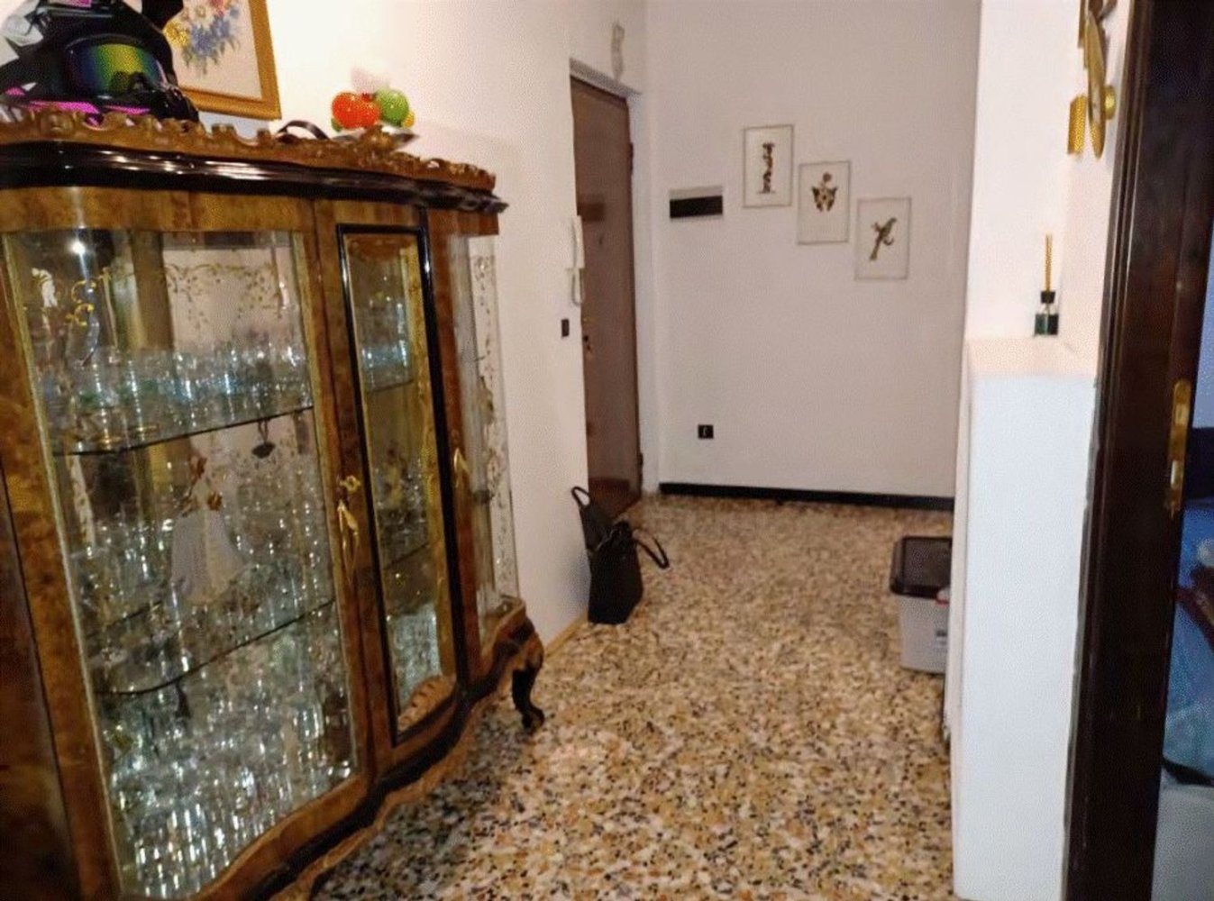 Квартира с 2 комнатами в Боллате, Италия № 59897