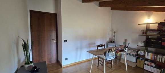 4غرفة منزل ذو طابقين في Reggio Emilia, Italy رقم 17091 13