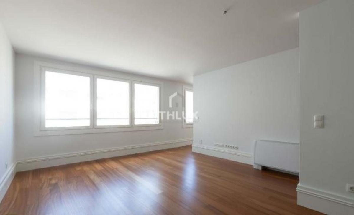 Studio in Porto, Portugal No. 6102