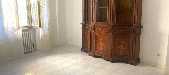 2 bedrooms Apartment in Ancona, Italy No. 225597 3