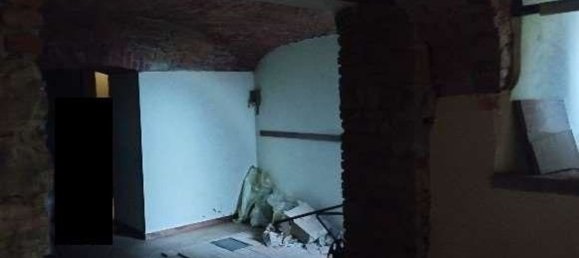 Bureau à Cocquio-Trevisago, Italy 62m² No. 182122 12