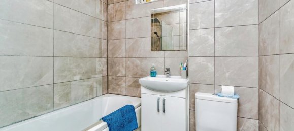 2 bedrooms Apartment in Purley, United Kingdom No. 8080 8