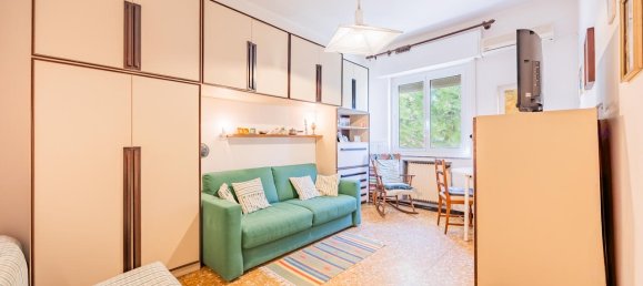 3-salle Appartement à Alassio, Italy No. 70457 2