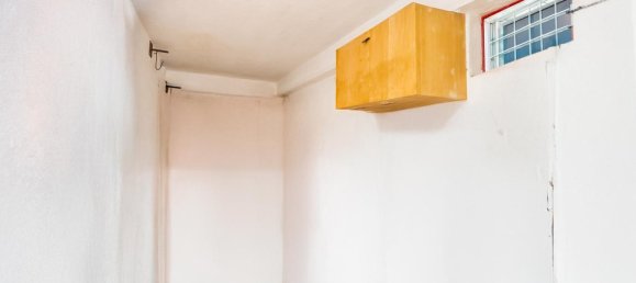 3-salle Appartement à Alassio, Italy No. 70457 18