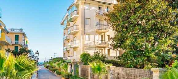 3-salle Appartement à Alassio, Italy No. 70457 17