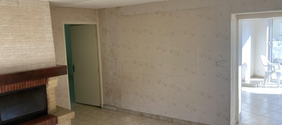 2 Schlafzimmer Haus in Faye-la-Vineuse, France, Nr. 100451 16