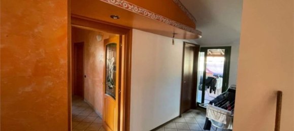 Квартира с 4 комнатами в Калько, Италия № 2685 9