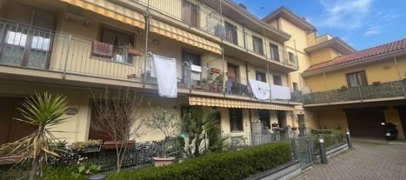 3-salle Appartement à Samarate, Italy No. 36869 6