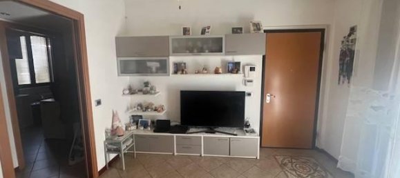 3-salle Appartement à Samarate, Italy No. 36869 13