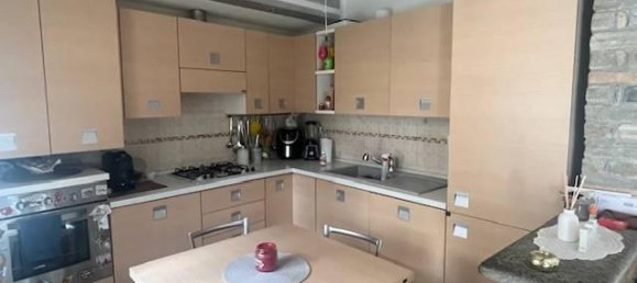 3-salle Appartement à Samarate, Italy No. 36869 8