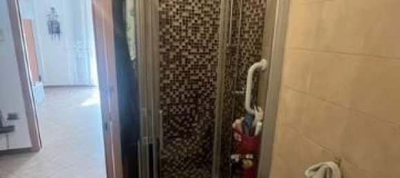 3-salle Appartement à Samarate, Italy No. 36869 18