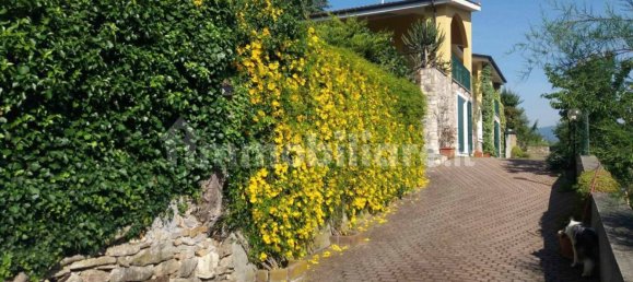 4 Schlafzimmer Villa in Imperia, Italy, Nr. 220763 5