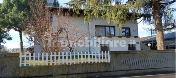 Villa de 6 dormitorios en Robecchetto con Induno, Italy No. 310728 2