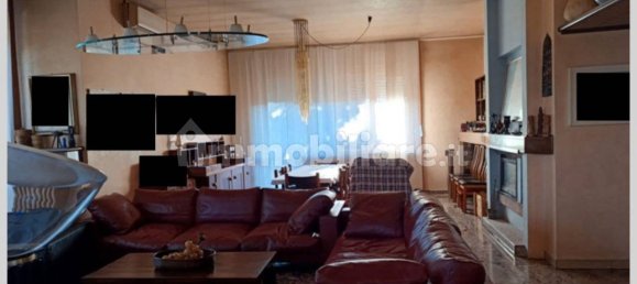 Villa de 6 dormitorios en Robecchetto con Induno, Italy No. 310728 34