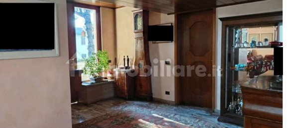 Villa de 6 dormitorios en Robecchetto con Induno, Italy No. 310728 3