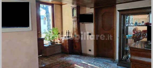 Villa de 6 dormitorios en Robecchetto con Induno, Italy No. 310728 13