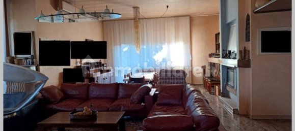 Villa de 6 dormitorios en Robecchetto con Induno, Italy No. 310728 14