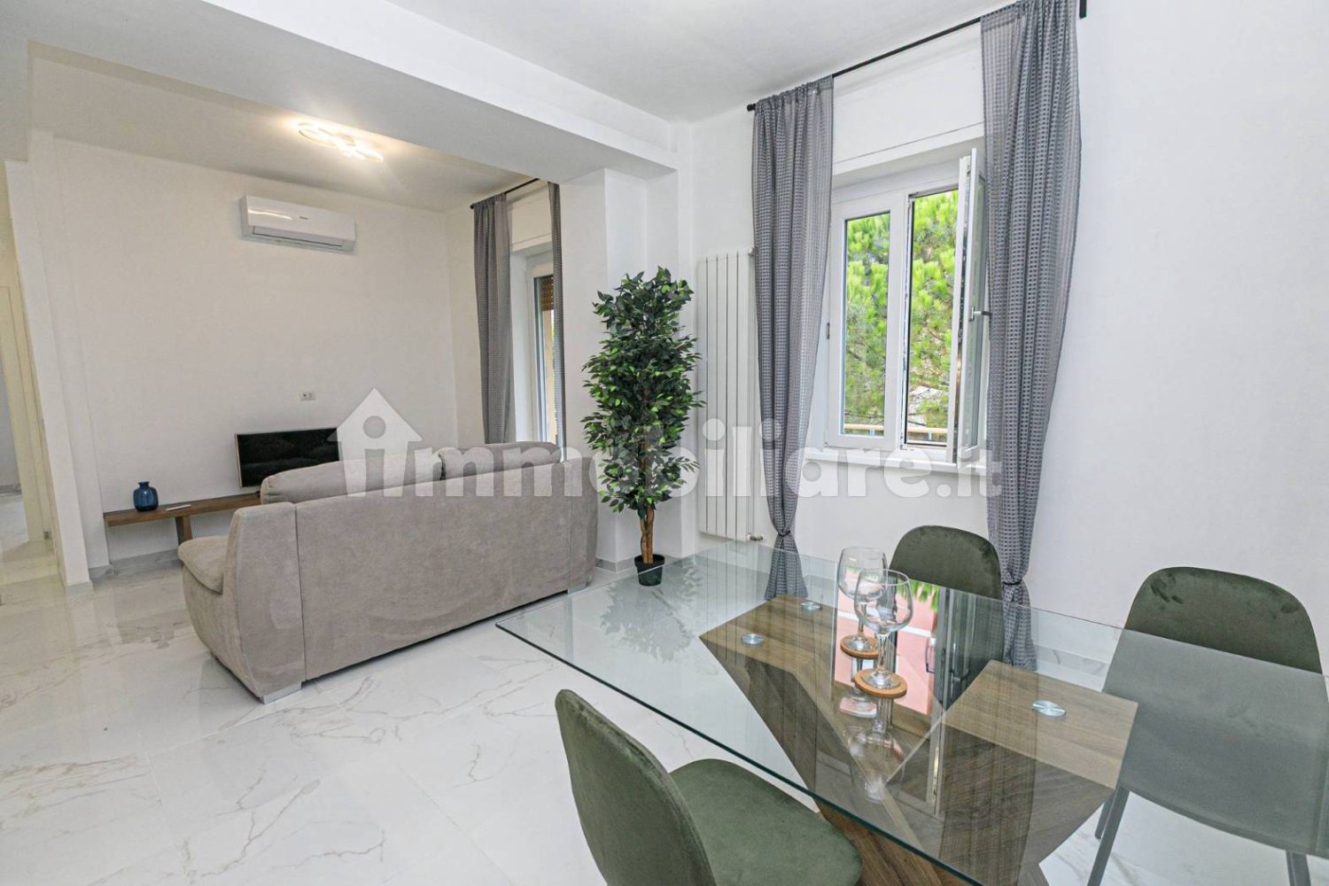 2 bedrooms Apartment in Genoa, Italy No. 329881