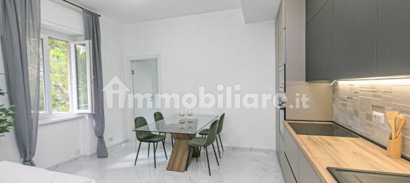 2 bedrooms Apartment in Genoa, Italy No. 329881 4