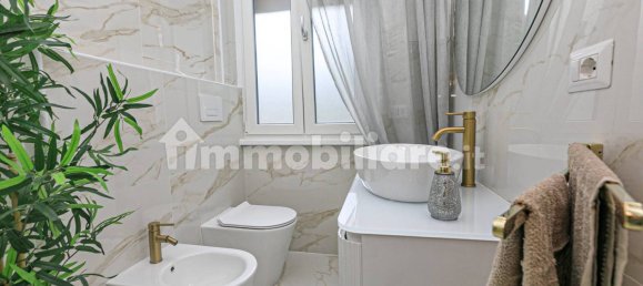 2 bedrooms Apartment in Genoa, Italy No. 329881 17