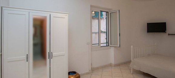 3 bedrooms Apartment in Finale Ligure, Italy No. 351171 9