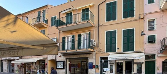 3 bedrooms Apartment in Finale Ligure, Italy No. 351171 2