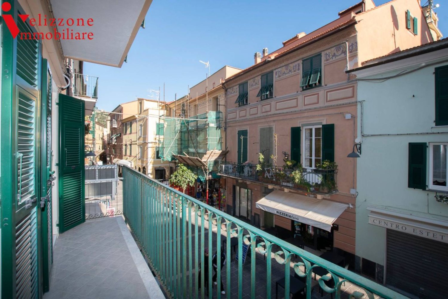 3 bedrooms Apartment in Finale Ligure, Italy No. 351171